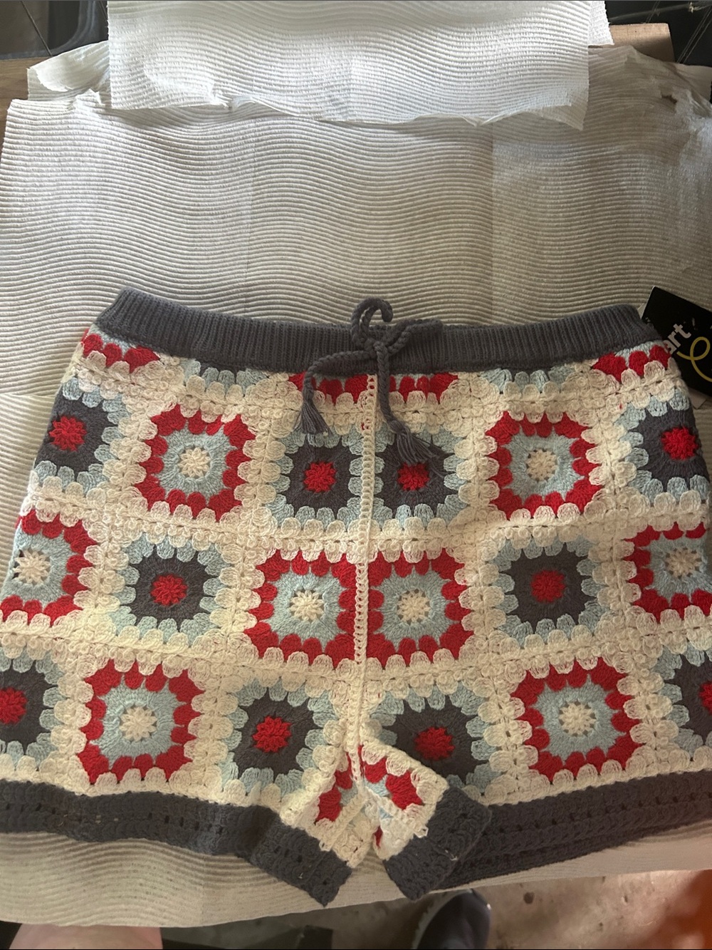 art class Crochet Square-Pattern Athletic Shorts in Cream, Gray & Red